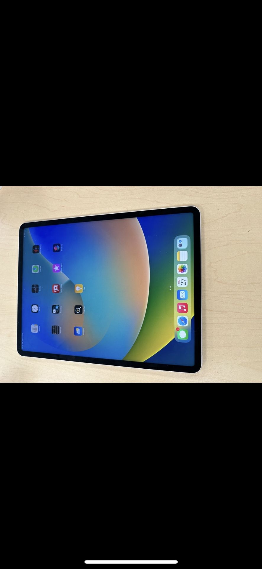 iPad Pro 12.9" 256 GB 6th Gen M2 Celluar 1 Year Warranty - We Finance - $899 (Middleton, MA)