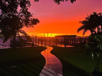 Boat Dockage In Paradise *WETSLIP*