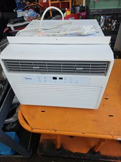 Midea window a/c unit 1200 btus