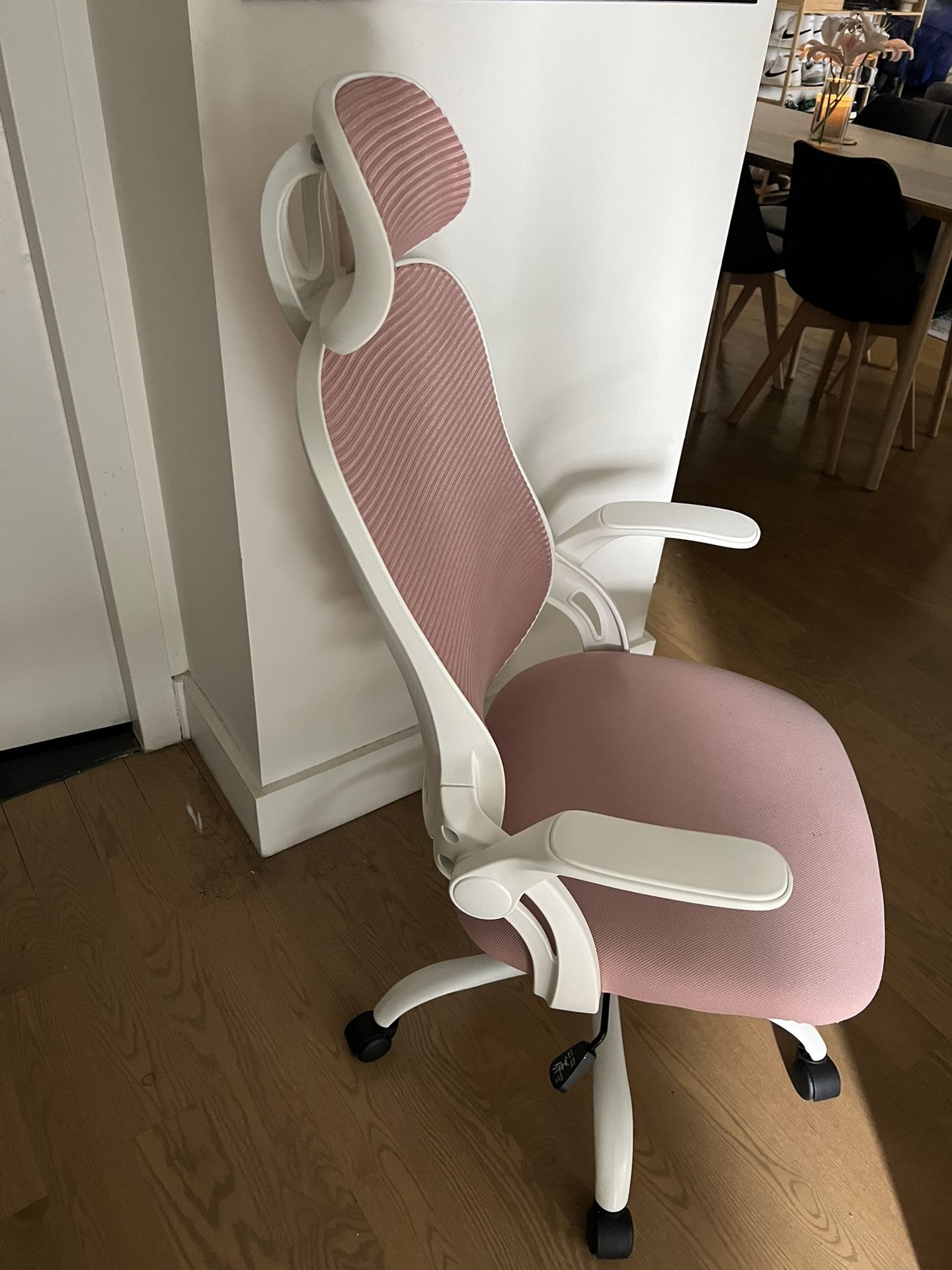 Pink Desk Chair