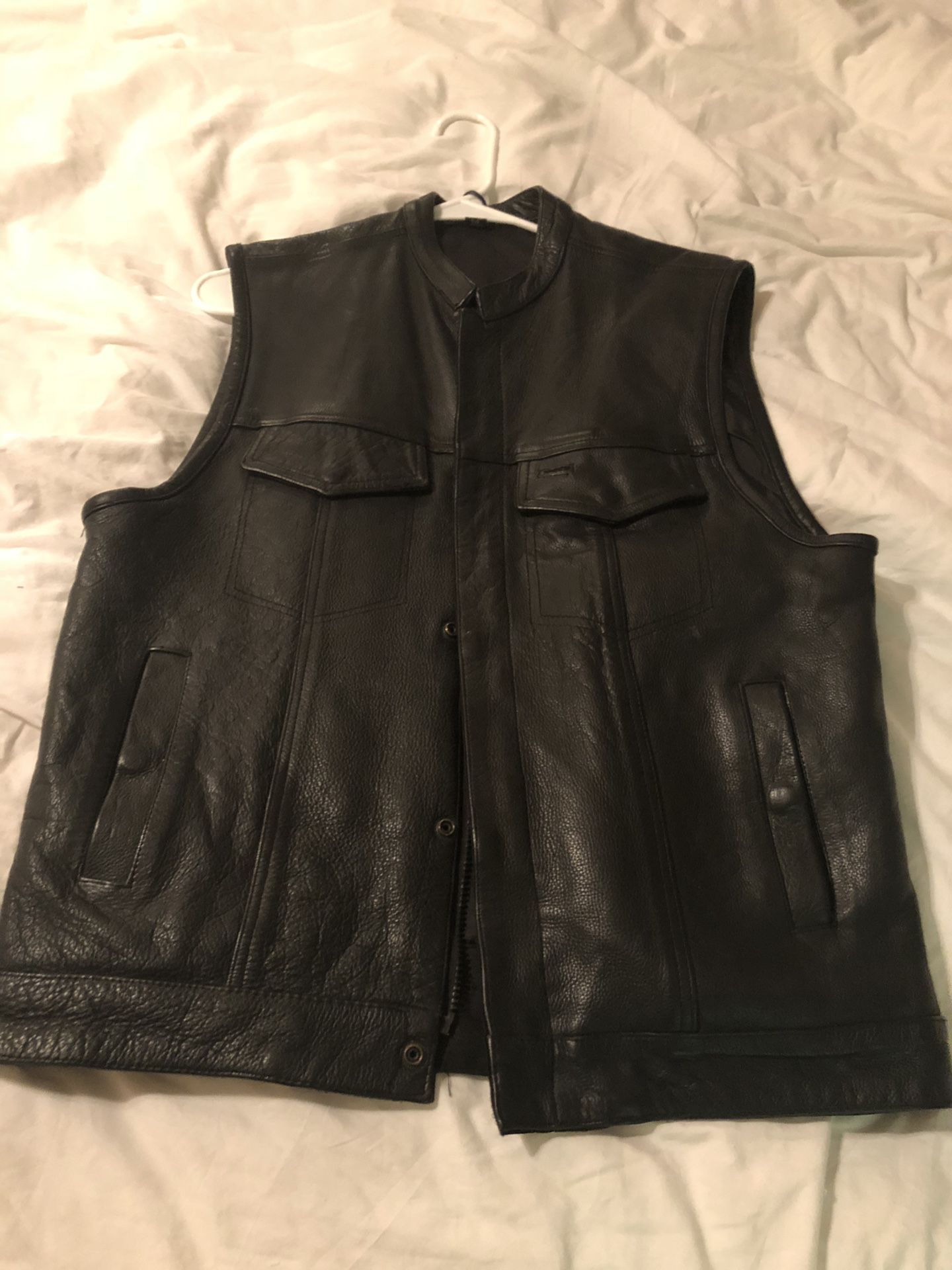 Leather riding vest size medium
