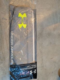 Under Armour skull cap