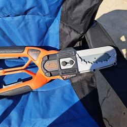 Cord Less Black And Decker  Alligator