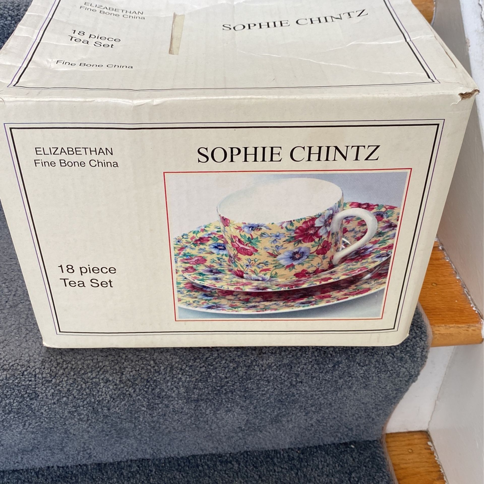Elizabethan Fine bone china 18 Piece Set