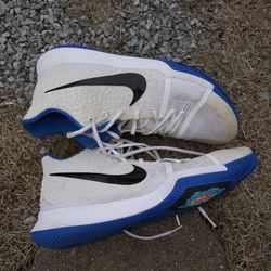 Nike Kyrie 3 Duke Size 14