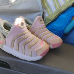 Nike Dynamo
