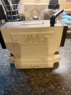 HAAS TAILSTOCK . 4”, #3 taper. $600 obo.