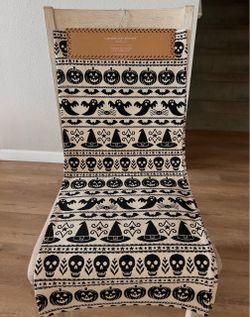 NWT Cupcakes and Cashmere Black & Cream Halloween Table Runner