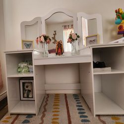 Vanity for Little Girl