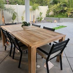 6 Outdoor Patio Matte Black Dining Chairs Perfect condition. CHAIRS ONLY 