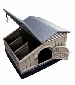 Large Plastic chicken coop with Lift Roof