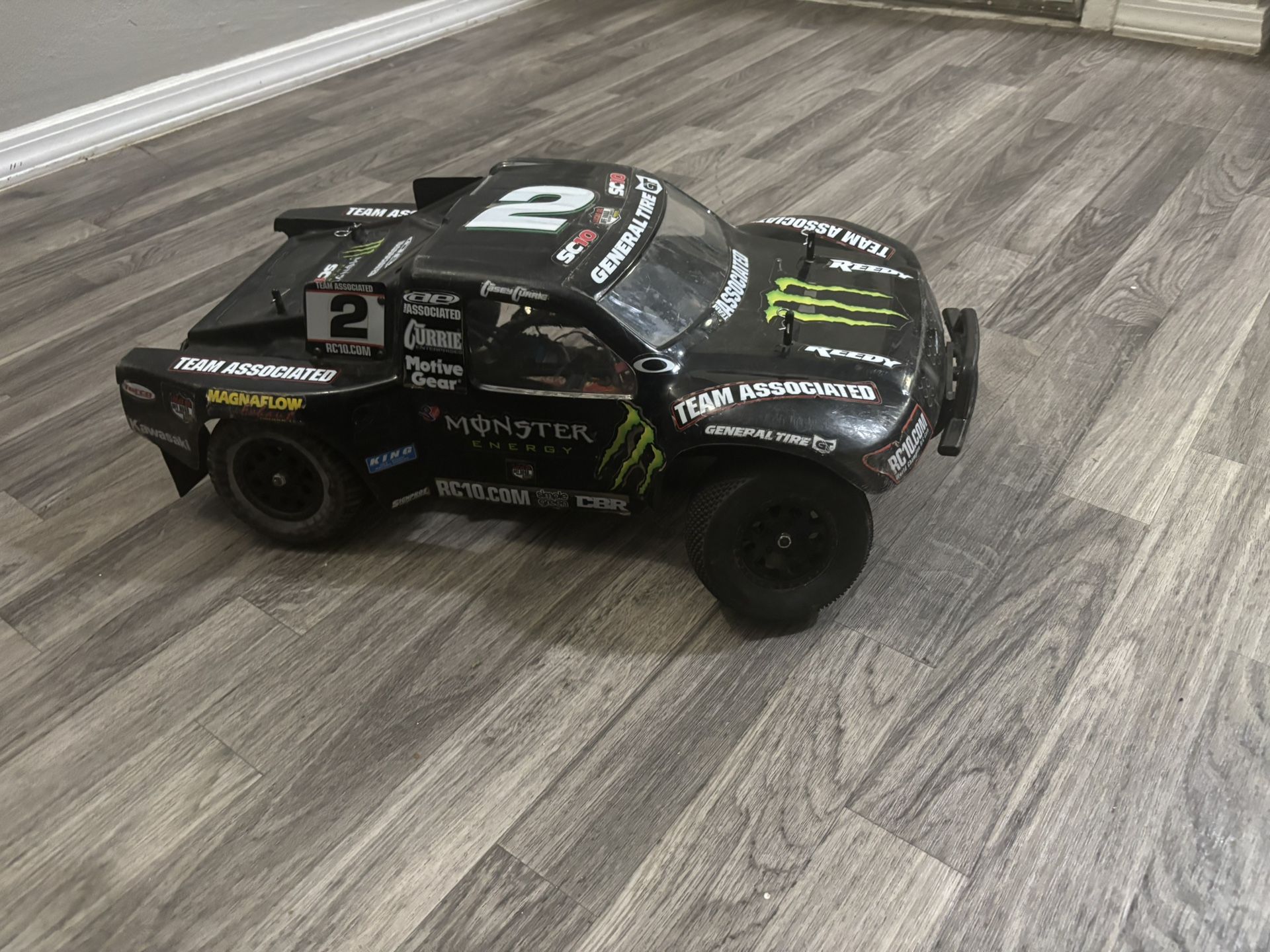 325 For It Comes With Charger