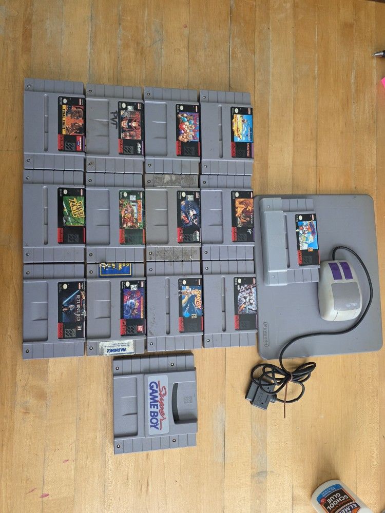 SNES Random Box Of Games