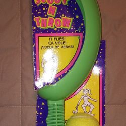NEW Scoop and Throw dog toy with tennis ball NO PACKAGING $5 FIRM