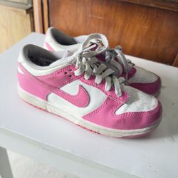 Girls Nike Shoes For Sale!