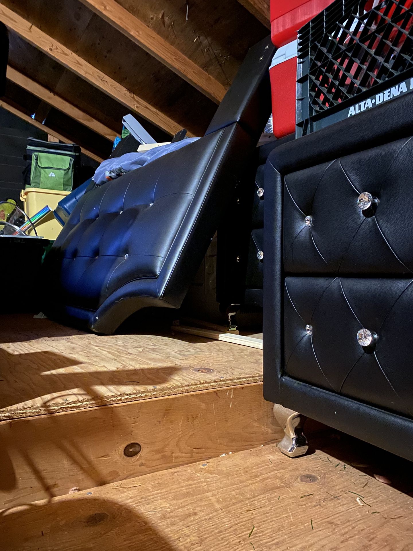 Full Bed Set, Bed Post And Two Night Stands Mattress Not Used Much No Stains And Have Sheet set 