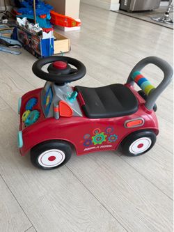 Toy car