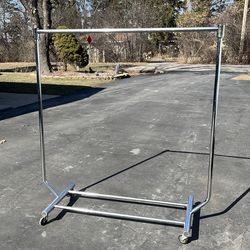 Heavy duty clothing rack