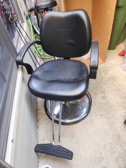 Beauty salon equipment