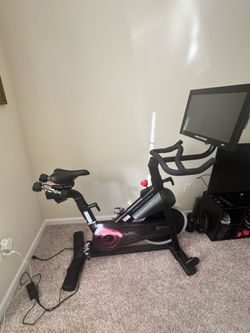 ProForm Studio Bike Pro 22 with 22" HD Touchscreen & Dumbbells
