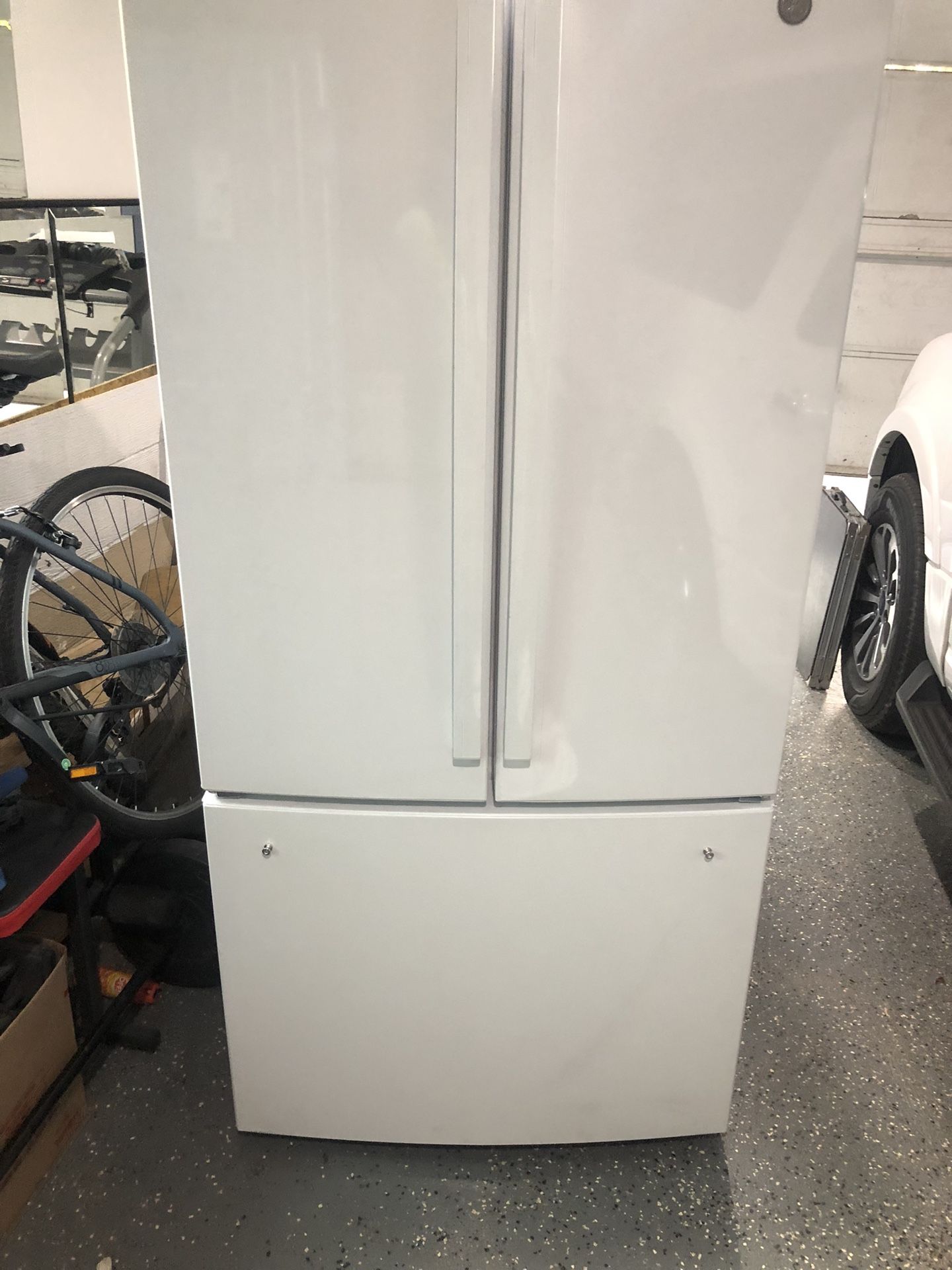 GE Refrigerator New