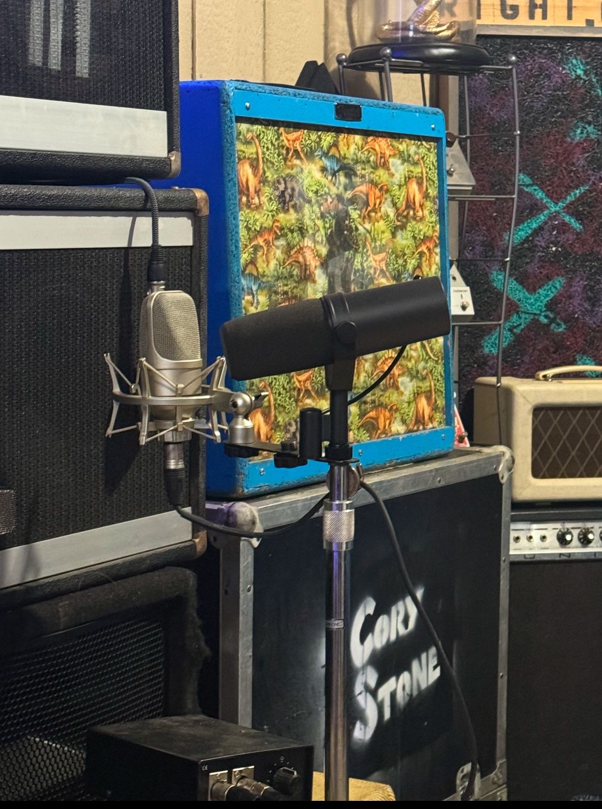 Shure sm57 microphone 200$