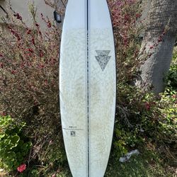 5’8” Surfboard 