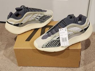 Yeezy 700 V3