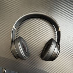 Studio Beats solo studios 4