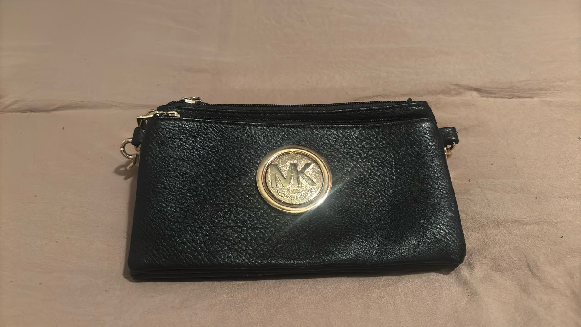 Michael Kors purse like new