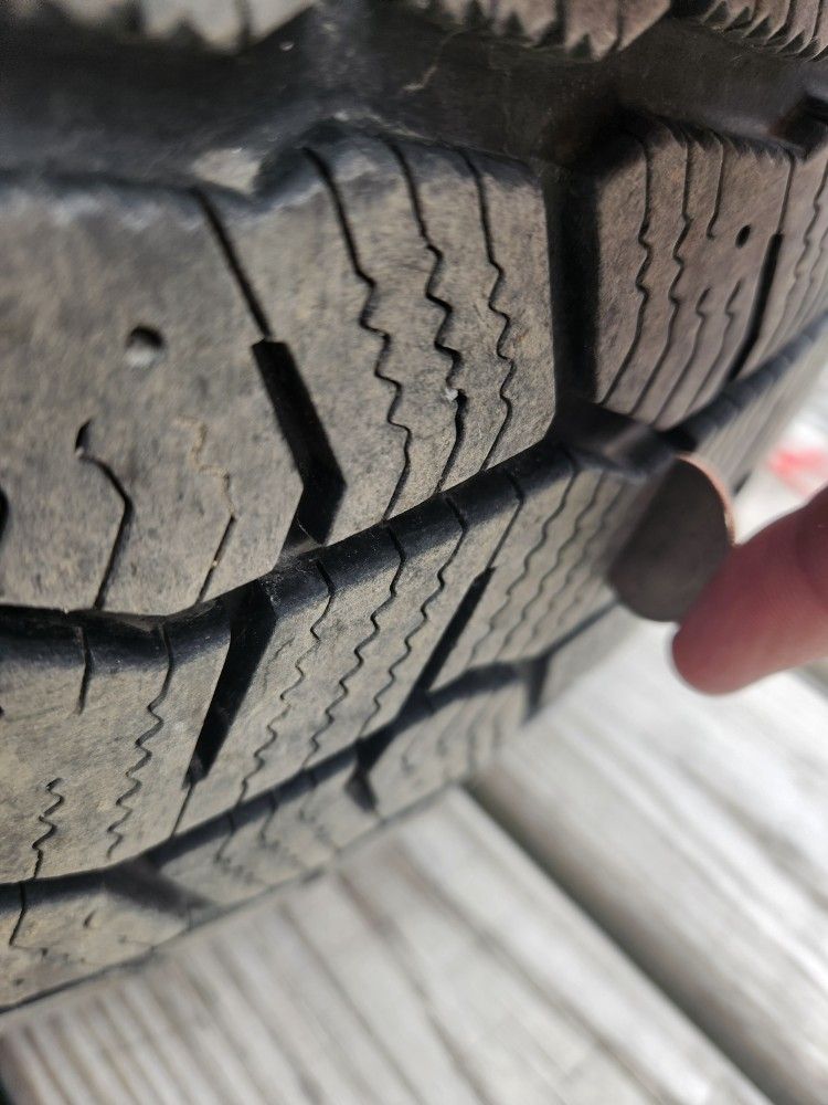 Cooper Discover Snow Claw Tires