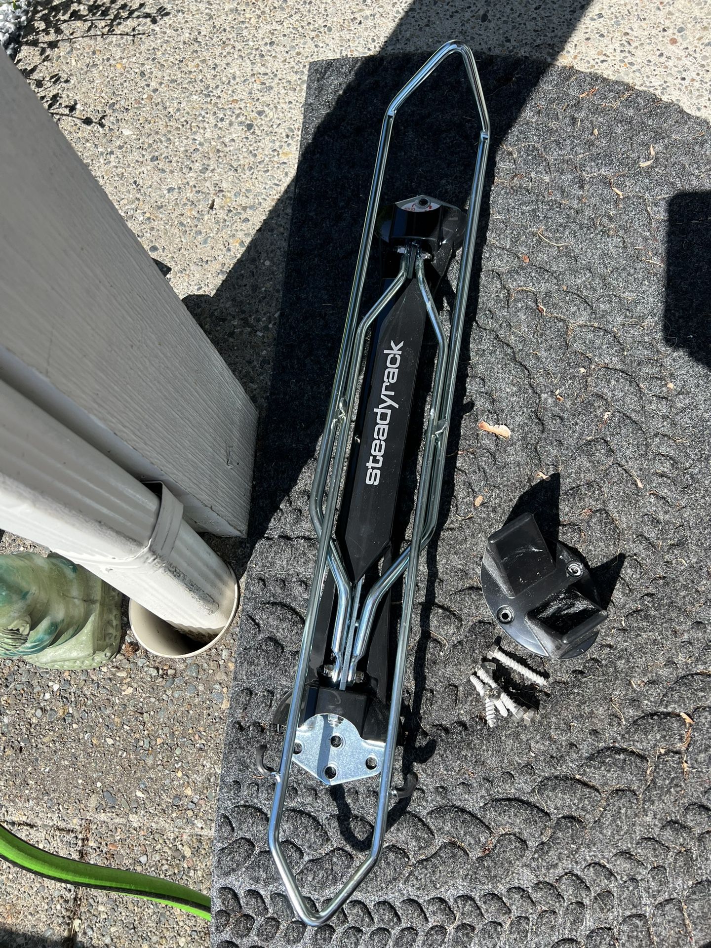 Pivoting Bike Storage