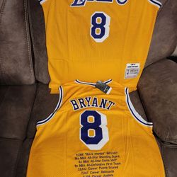 Lakers Kobe Bryant Throwback Jersey.
