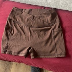 V Cut Workout Shorts 