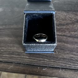 10k men gold ring with diamonds