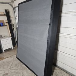 Queen Size Box Spring, Good Conditions 👍 