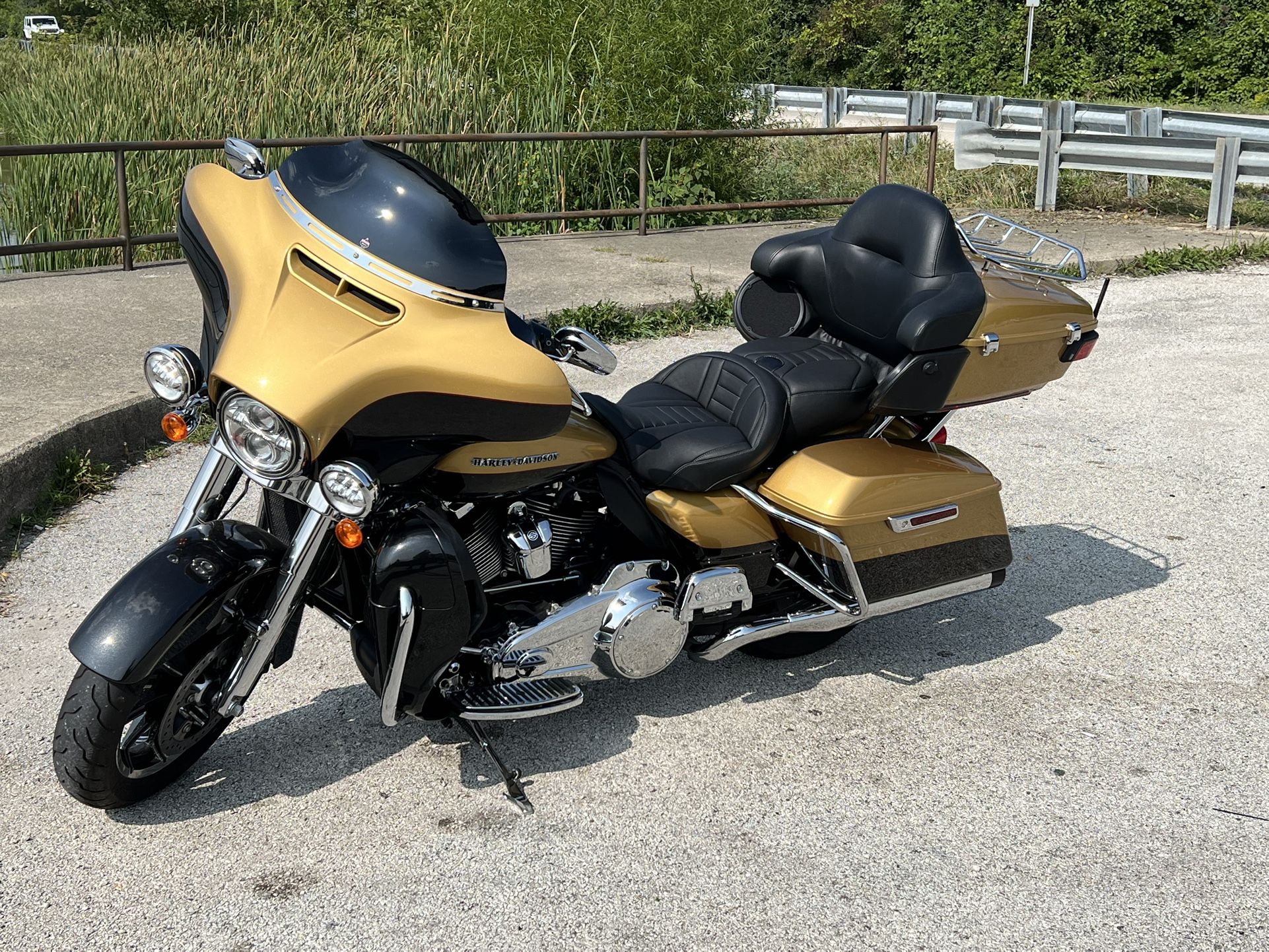 2017 Harley FLHTK