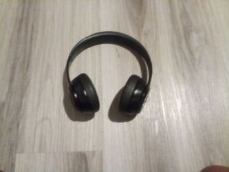 Solo 3 beats, black