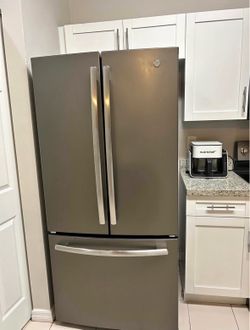 GE Refrigerator
