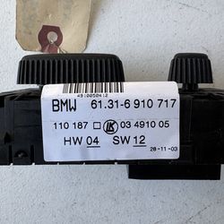 01 BMW 530i BMW seat control switch Part Number: (contact info removed)0717