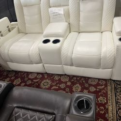 Power Reclining Love Seat With Led Light On Bottom 