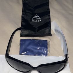 Sunglases 