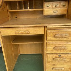 Chikdrens Desk