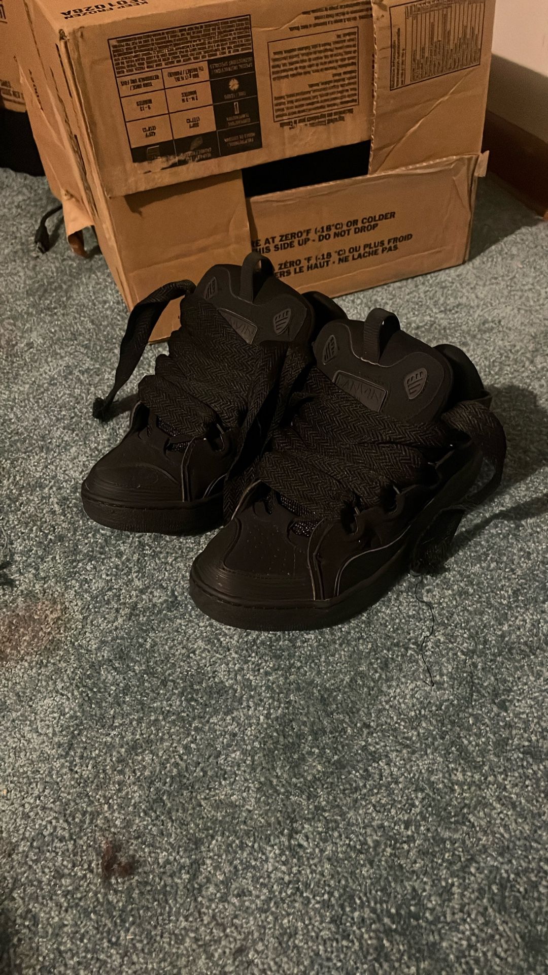 Lanvin Curb