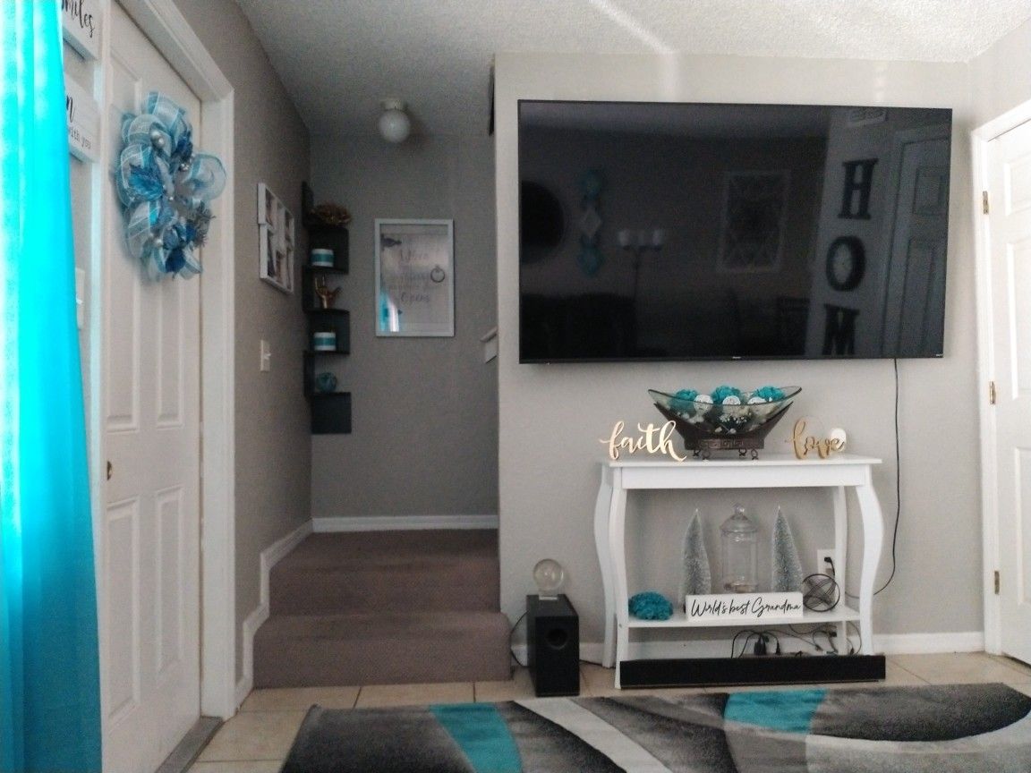 75" HISENSE SMART TV
