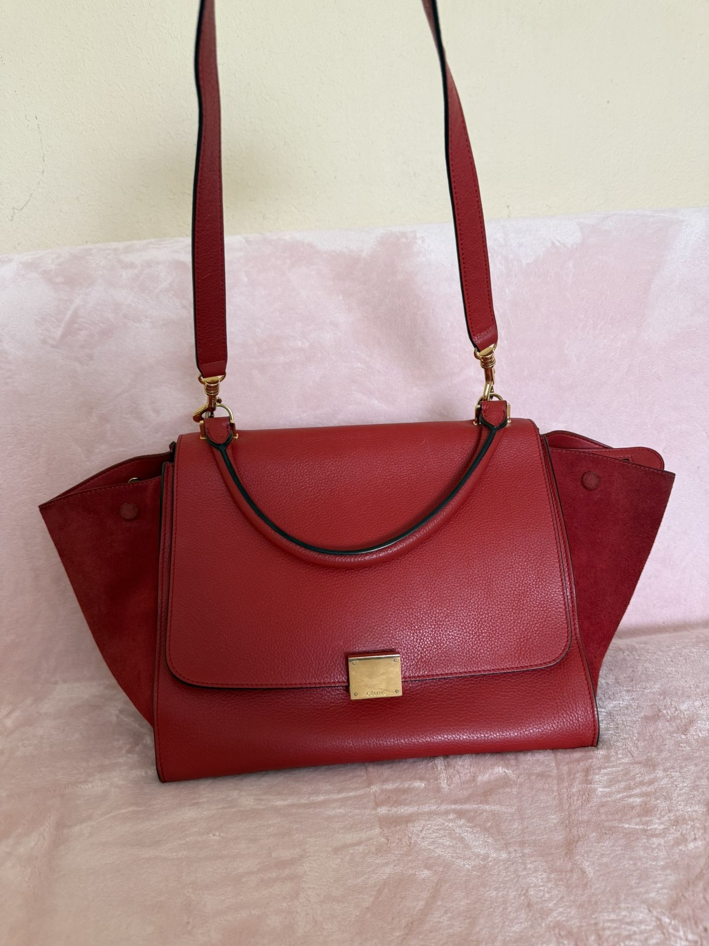$3,450 Authentic Celine Large Trapeze Bag Old Celine (Phoebe Philo era) Red
