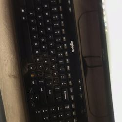 Logitech Wireless Keyboard
