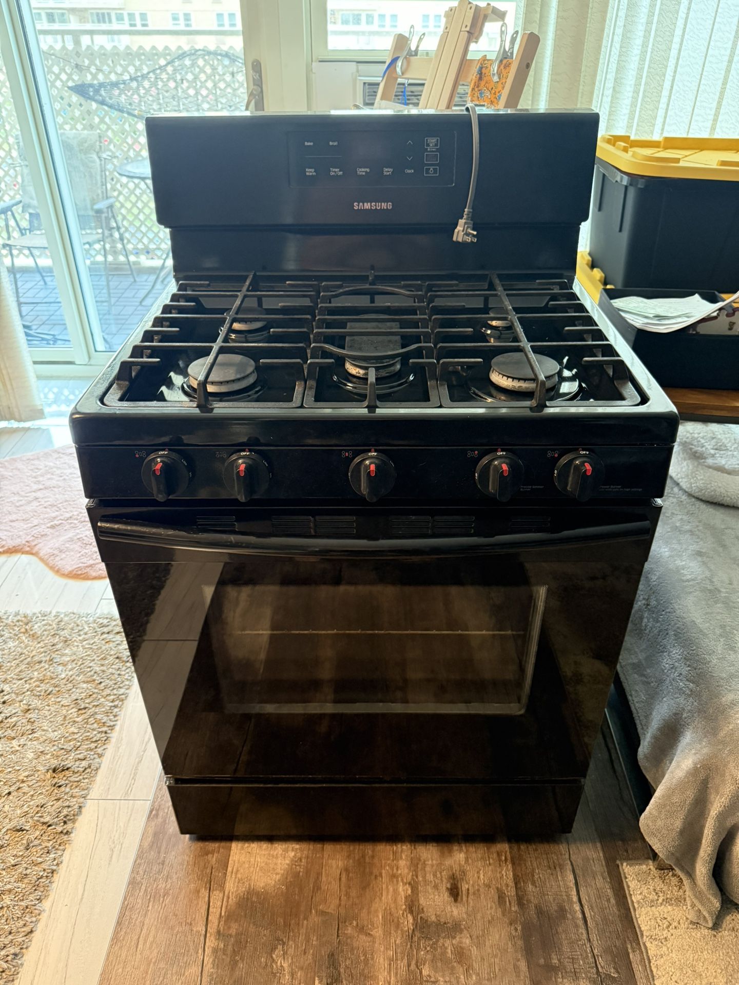 Gas Range Oven (Samsung) Black 30”