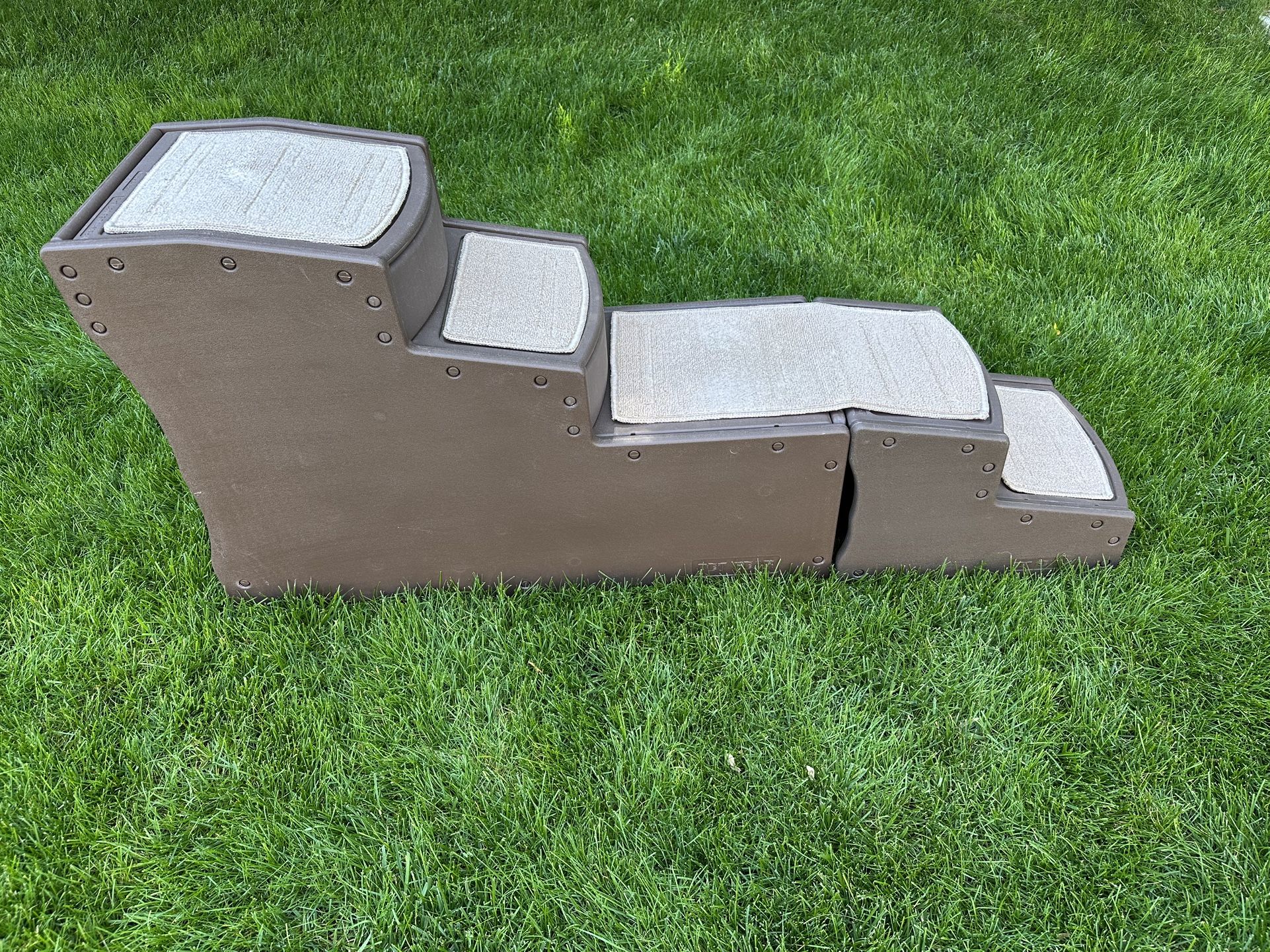 Pet Steps. Multiple Configuration With Storage. Pets Up To 75lb.