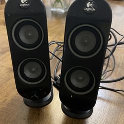 Logitech Speakers & Subwoofer- For pick Up In Thousand Oaks 